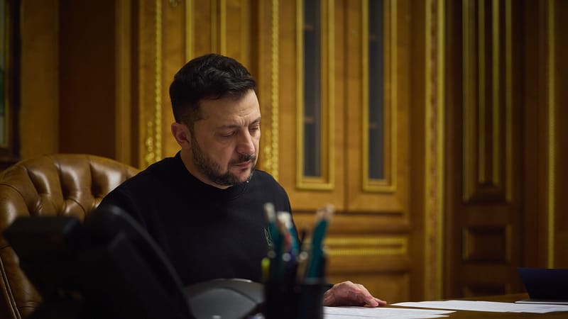 Qatar Takes the Chair as Tehran's Signals Split Ahead of Rome