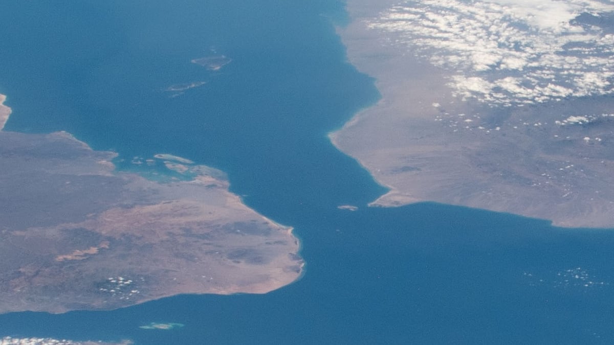 Iran Halts US Talks, Threatens to Close Bab el-Mandeb Strait