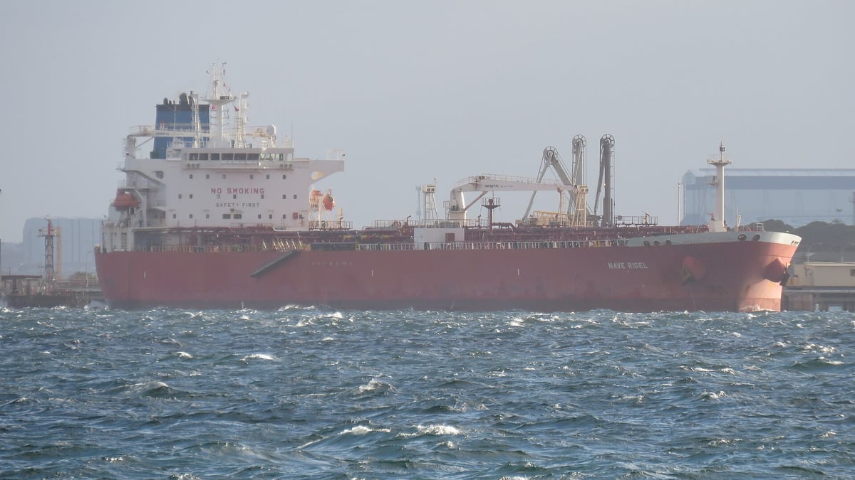 China Delays 500,000 Bpd of Refining as Hormuz Disruption Deepens