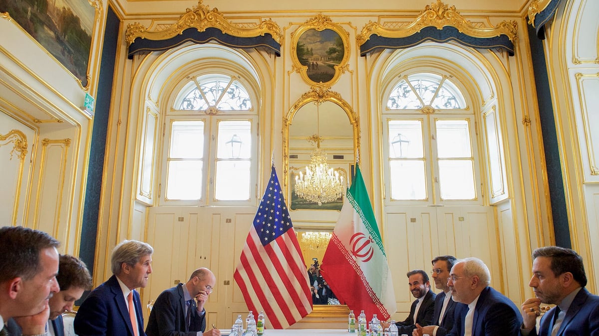 Iran Confirms MoU Includes Frozen-Funds Mechanism as Switzerland Offers to Host