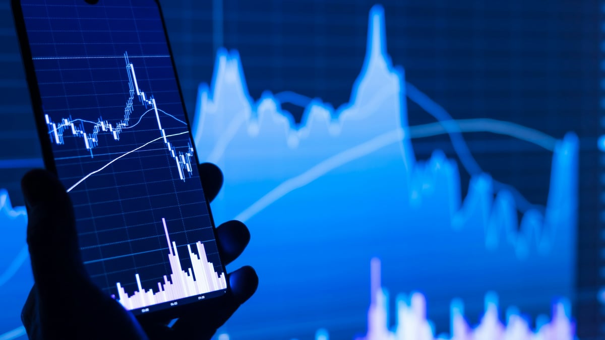 Brent Falls to March Lows as Markets Look Past Tehran's Warning
