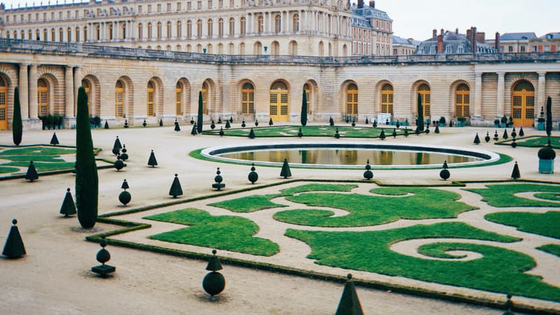 Versailles Day Eight: Both Fronts Unresolved as Strike Goes Unattributed
