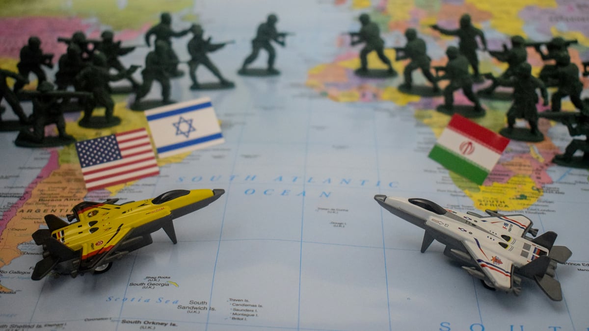 US Strikes Target Iran Missile Systems Near Hormuz; Trump Reveals Near-Deal