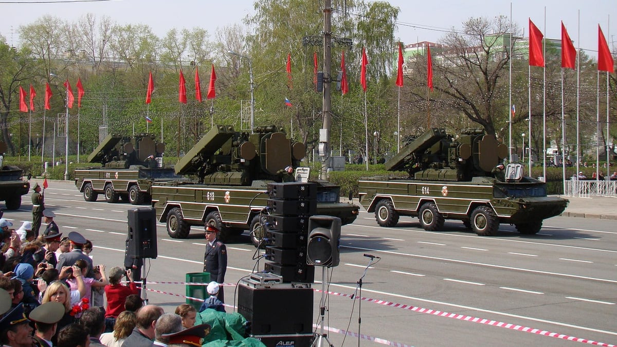 Russia Strikes Kyiv and Kharkiv With Ballistic Missiles, One Killed