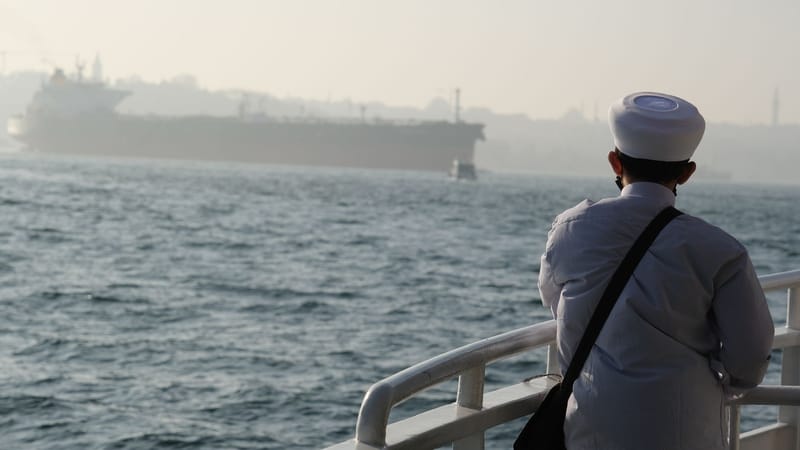 US Disables Tanker in Hormuz for Evading Iran Ports Blockade