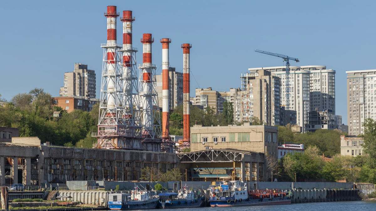 Kyiv Strikes Three Russian Oil Refineries and Sanctioned Vessel