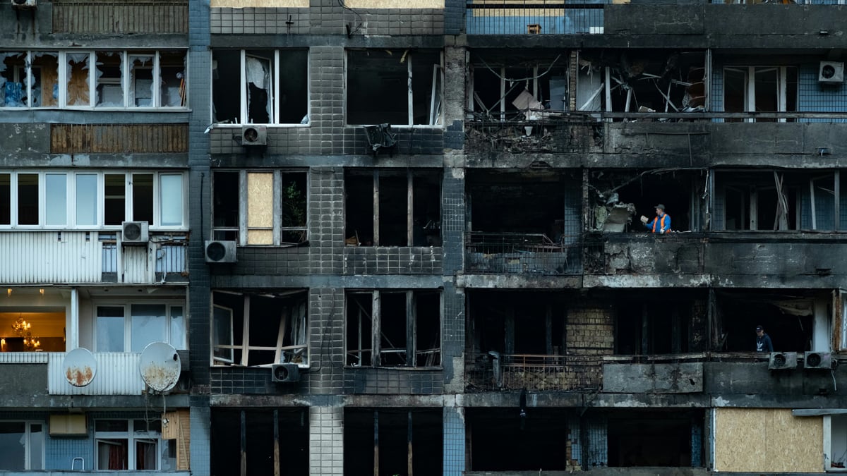 Deaths Mount as Russia Ramps Up Missile Strikes on Ukraine