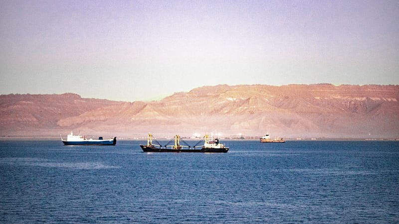 US-Iran Ceasefire Expires, Oil Tops $91 as Hormuz Stays Shut