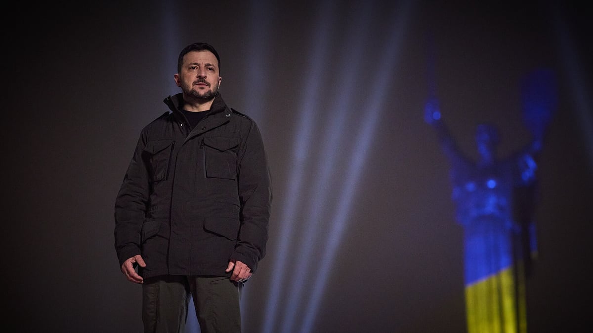 Russian Ballistic Missiles Kill at Least Three in Kyiv