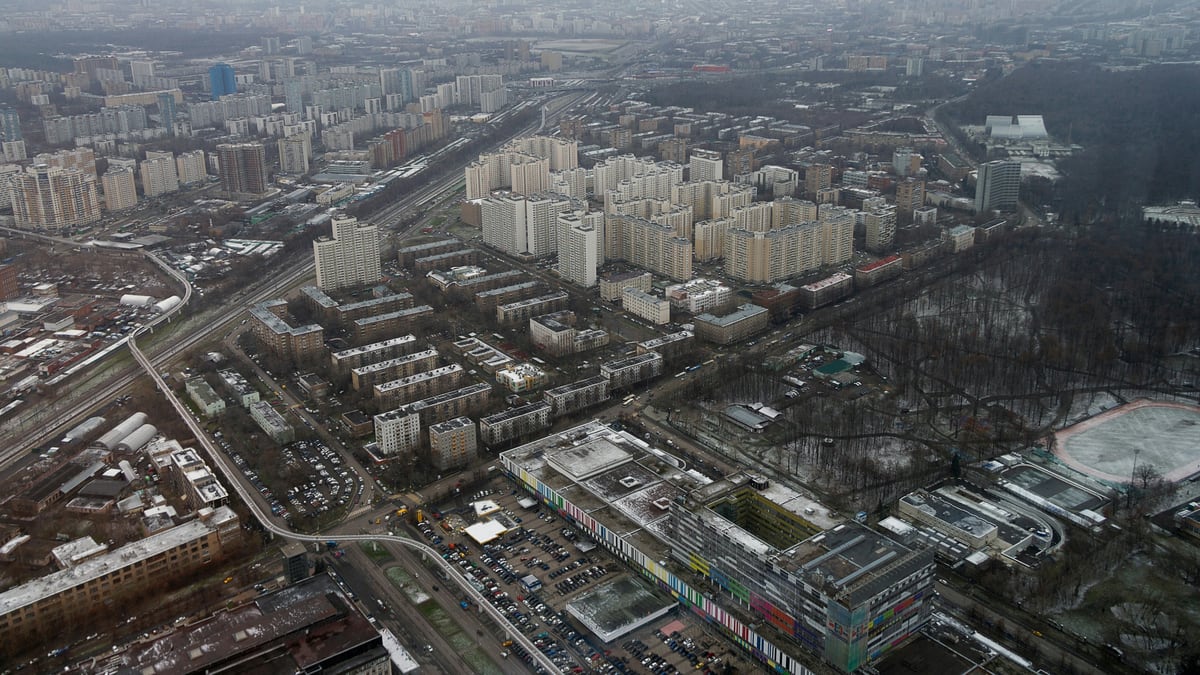 Russian Double-Tap Drone Strikes Kill 14 at Ukrainian Mall