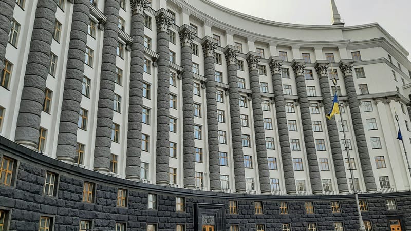 Burnham in Kyiv to Share Long-Range Missile Blueprints With Ukraine