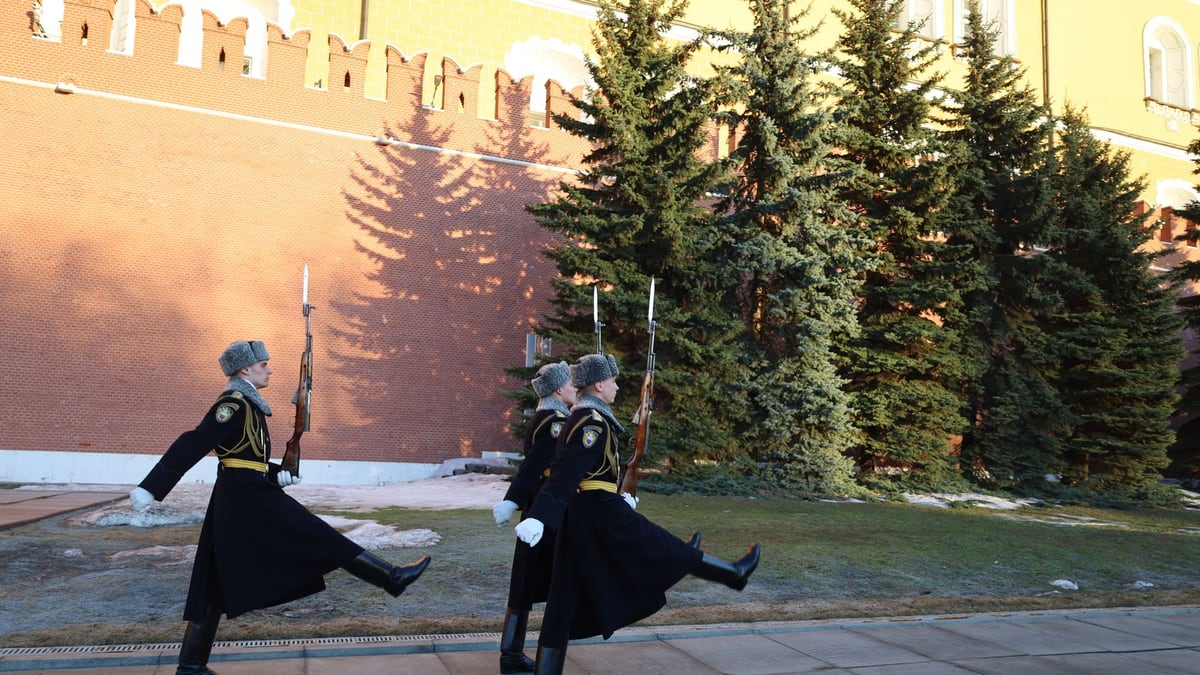 Kremlin Warns British Missile Aid to Ukraine 'Adds Fuel to the Fire'