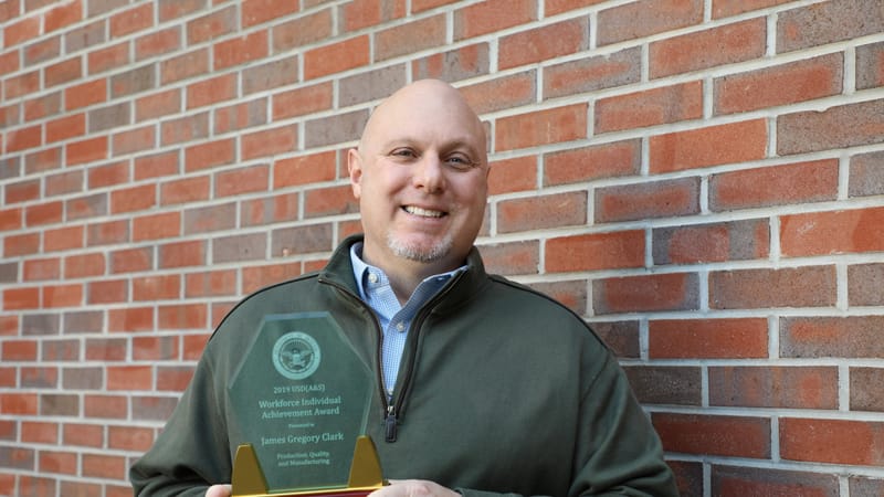 Pentagon Signs Seven-Year Deals to Boost Missile Production