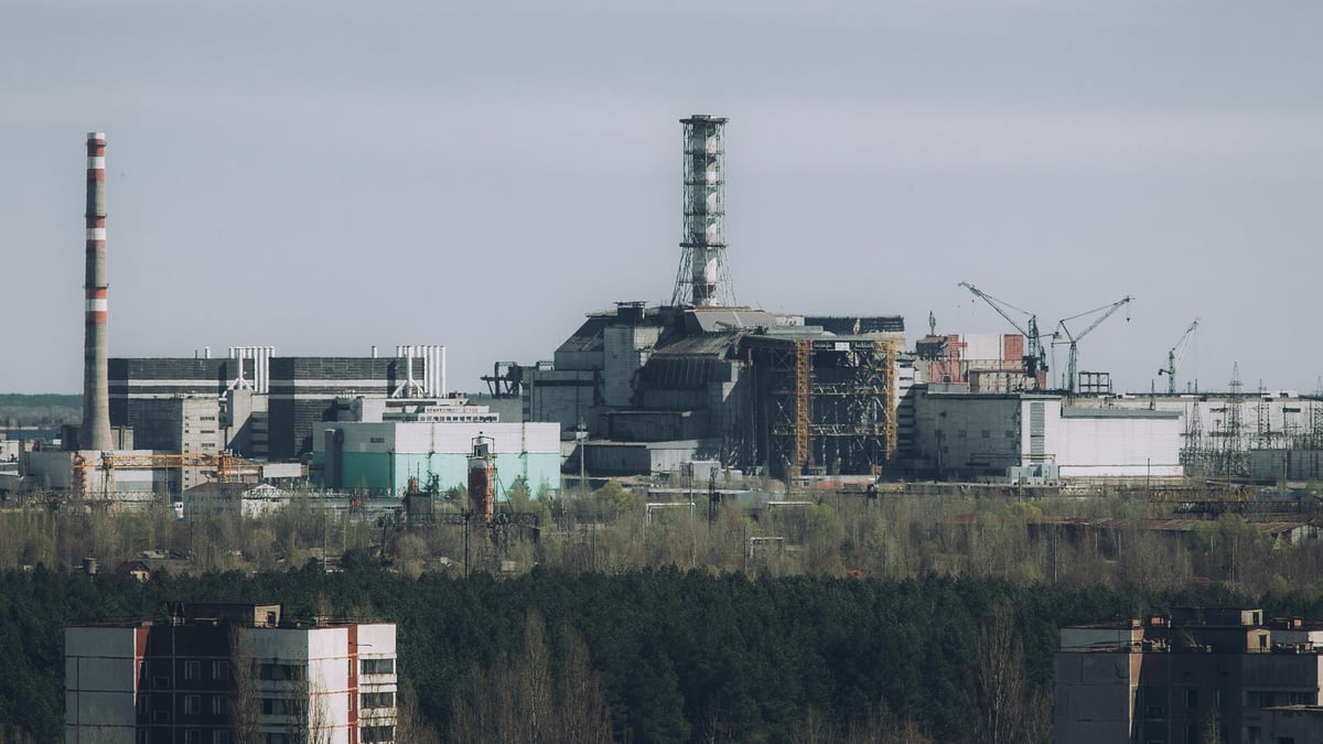 Ukraine's Refinery Strikes Are Forcing Russia to Process Oil Abroad