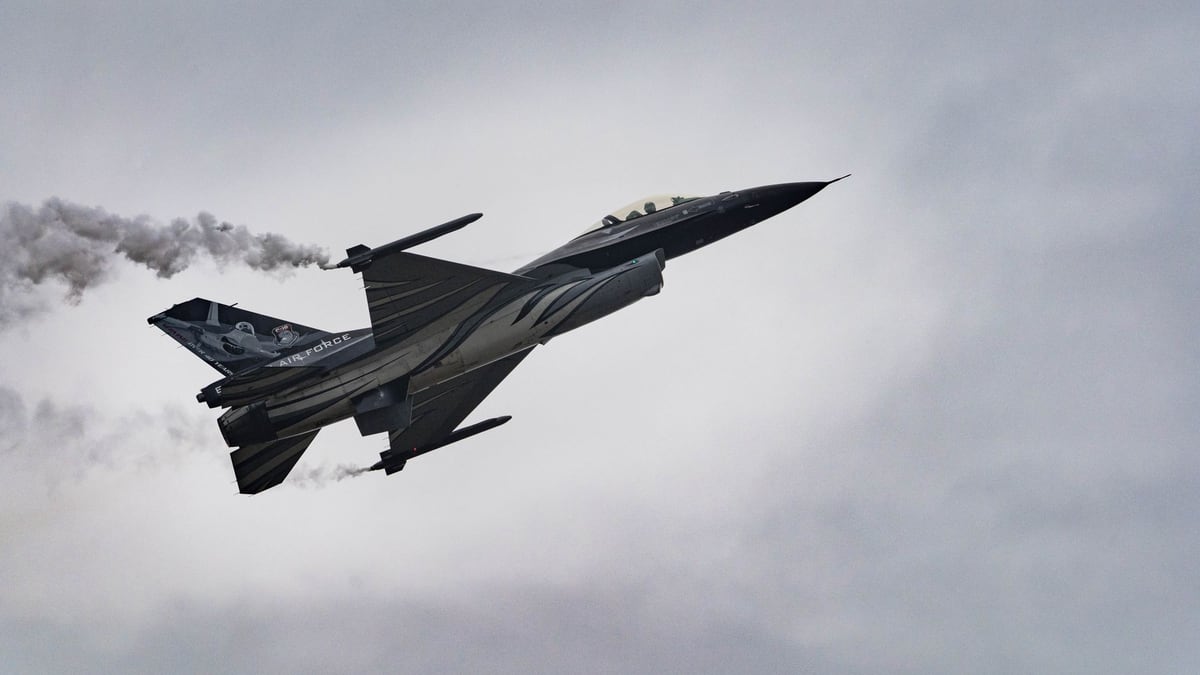 Russia Responds to Zelenskyy's Civil Aviation Threat