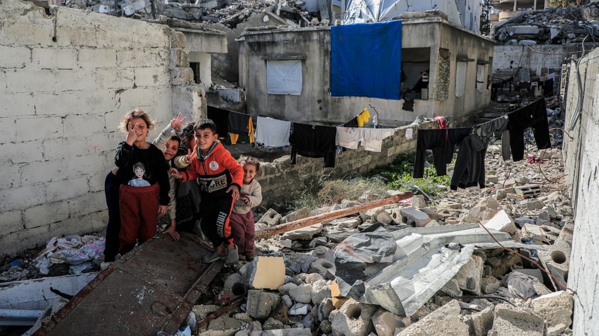 Israeli Strikes Kill Family of Four in Gaza Despite Active Ceasefire
