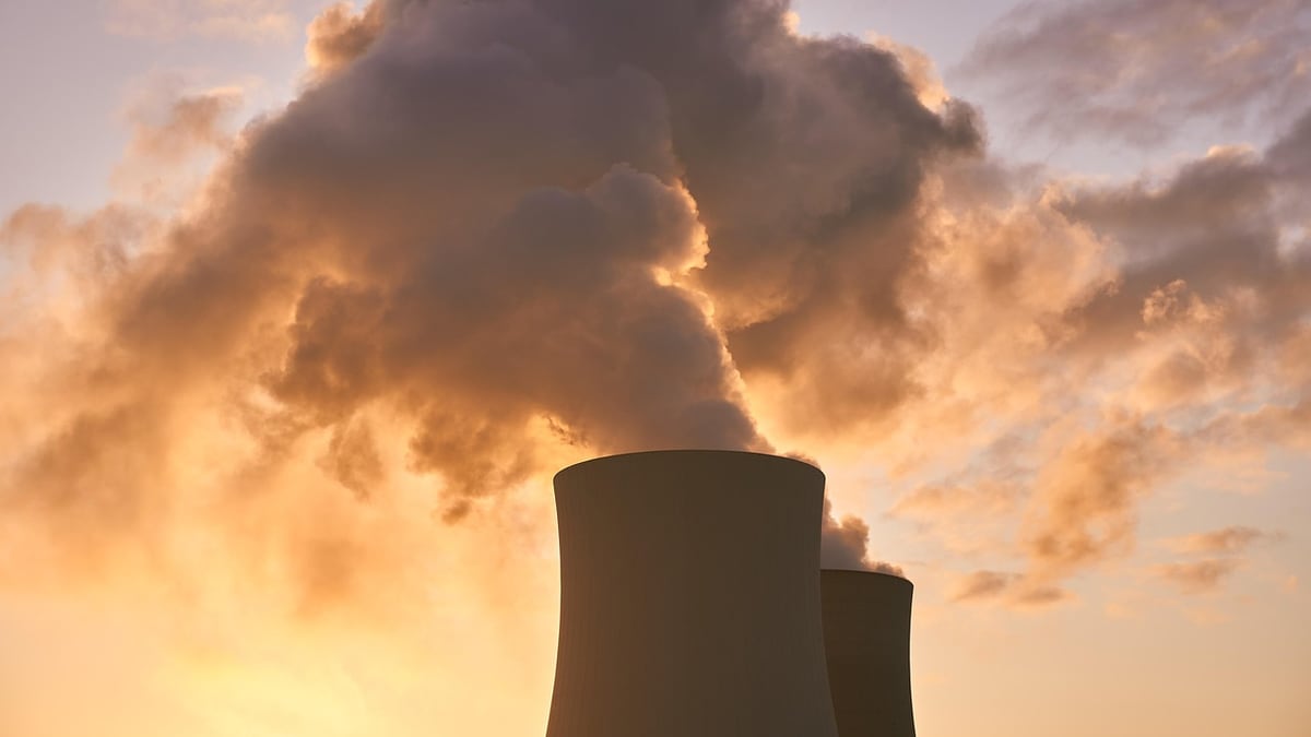 Ukraine Struck Fuel Trucks Near Zaporizhzhia, Russia's Nuclear Chief Says