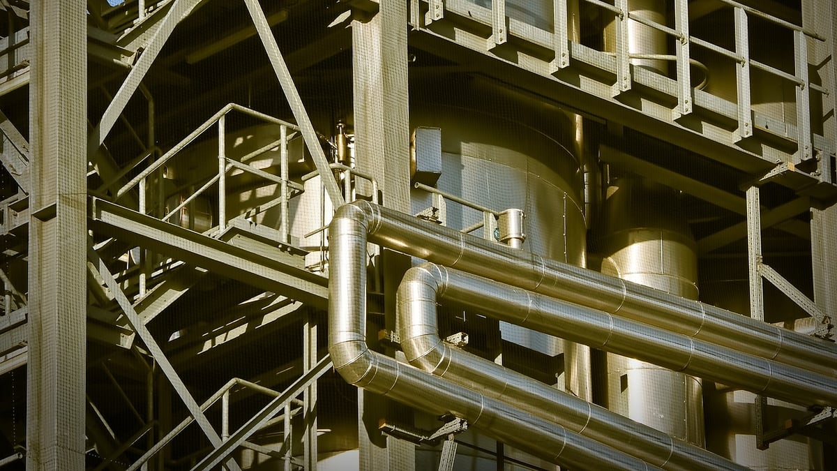 Russian Strikes Shut Ukraine's Biggest Steelmaker