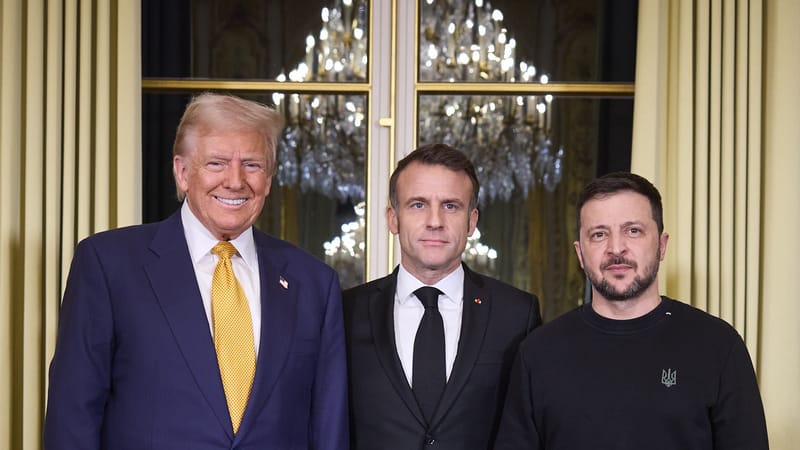 Trump Tells Zelenskyy to 'Settle' With Putin as Strikes Kill 10