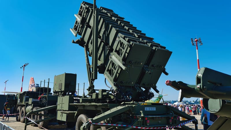 Pentagon, Raytheon Sign $6.3 Billion Missile Interceptor Deal