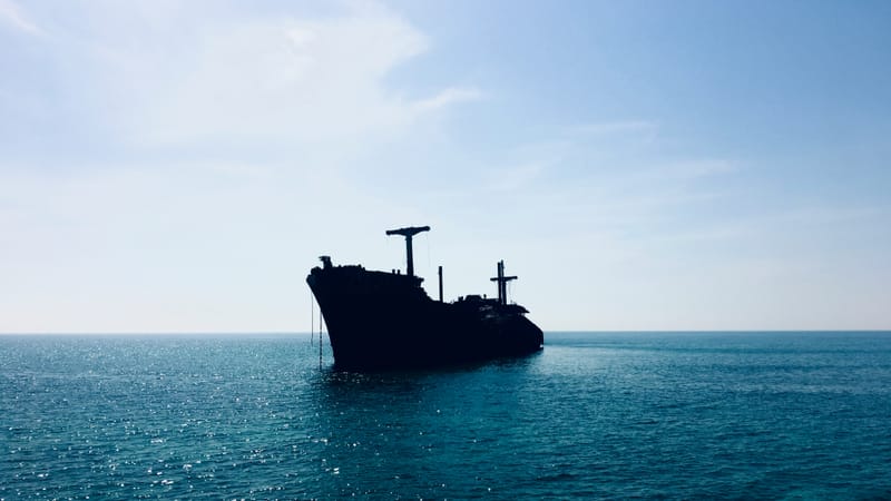 Container Ship Sinks Near Strait of Hormuz Amid Iranian Attack Surge