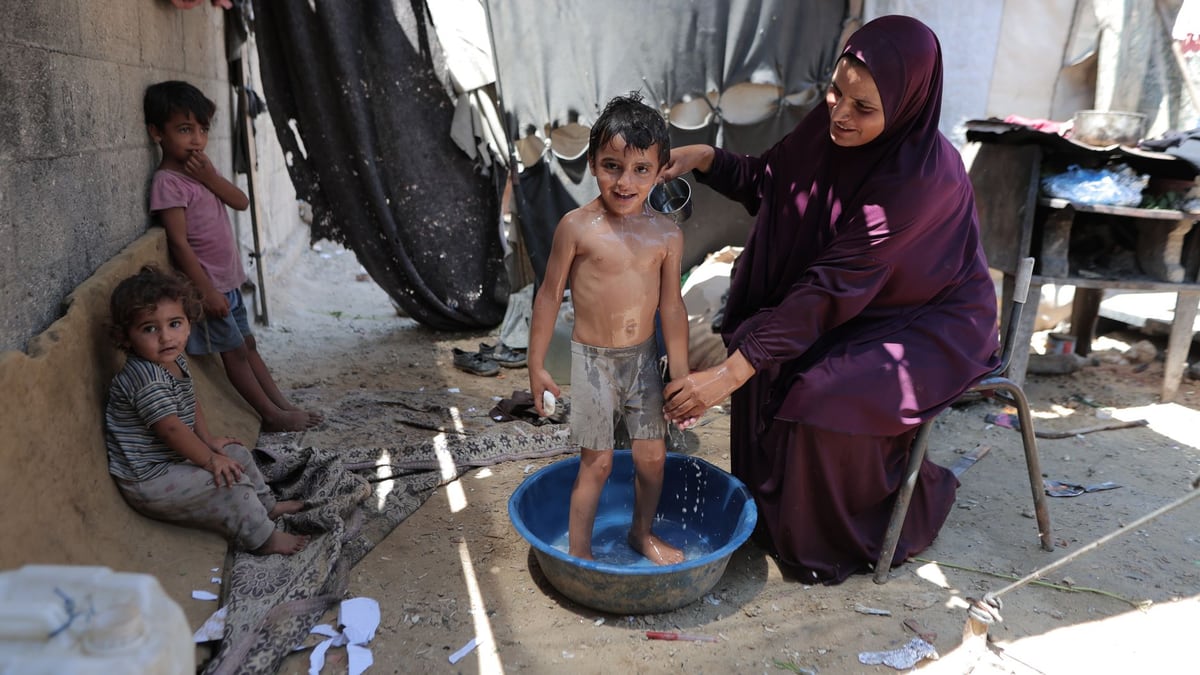 4 Palestinians Killed in Israeli Gaza Strikes Despite Ceasefire