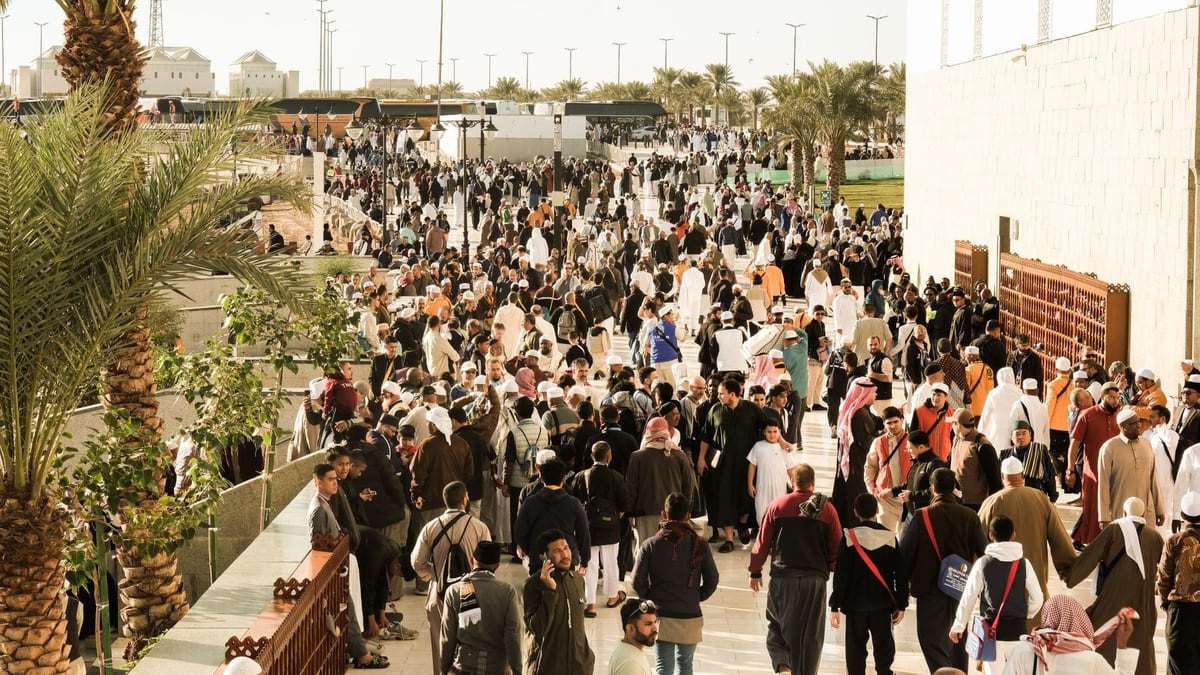 Houthi Strikes Kill 19, Wound 364 at Saudi International Airports