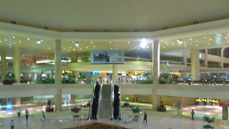 Attack on Saudi Arabia's King Fahd Airport Kills One, Wounds Eight