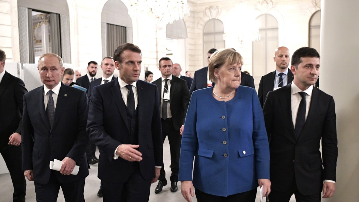 Putin Says War Aims Within Reach as Zelensky Warns Allies