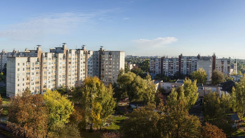 Russian Strikes Injure Six in Ukraine's Zaporizhzhia, Chernihiv