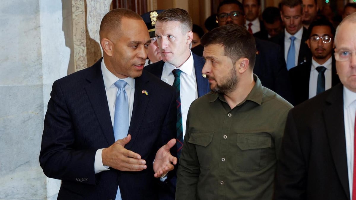 Zelensky: Ukraine Retaking Territory as Nordic Leaders Press Putin